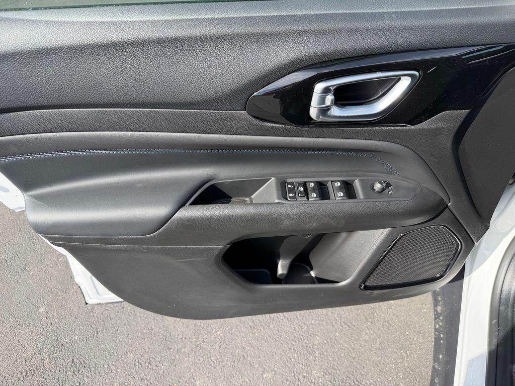 new 2026 Jeep Compass car, priced at $33,910