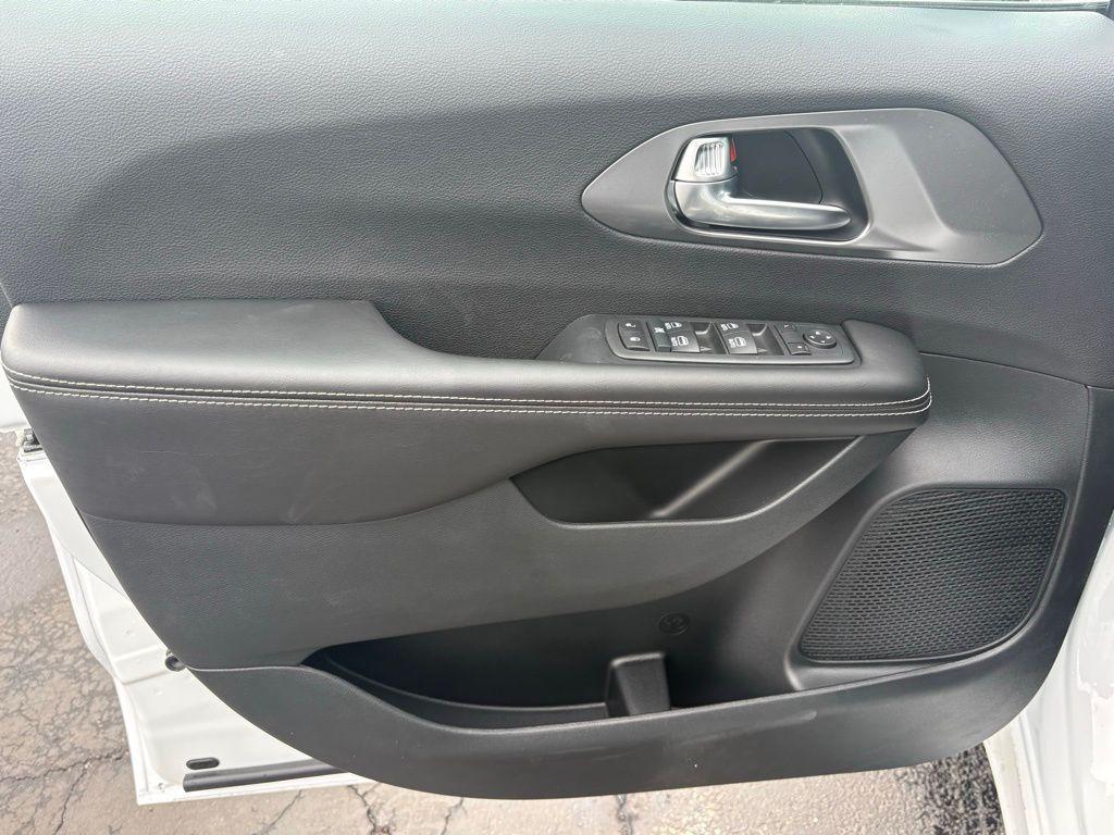 new 2026 Chrysler Voyager car, priced at $38,372