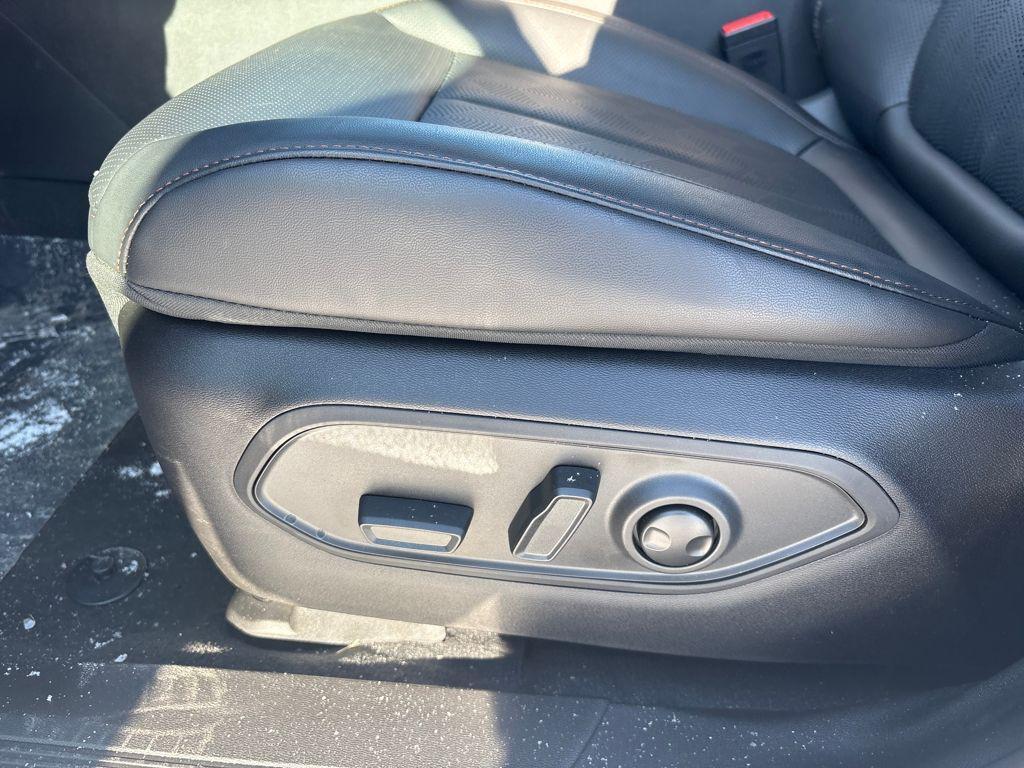 new 2026 Jeep Cherokee car, priced at $44,995