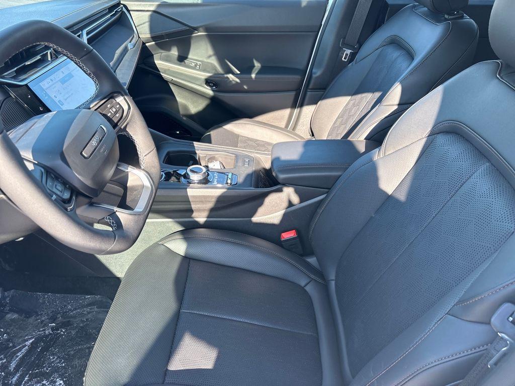 new 2026 Jeep Cherokee car, priced at $44,995