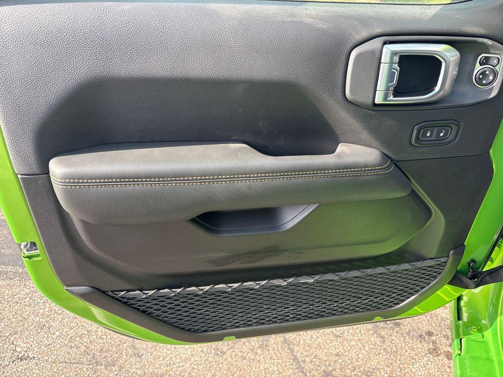 new 2026 Jeep Gladiator car, priced at $46,179