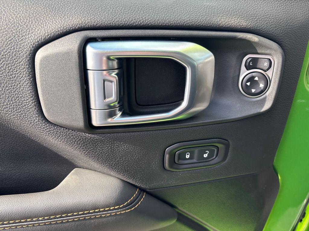 new 2026 Jeep Gladiator car, priced at $46,179