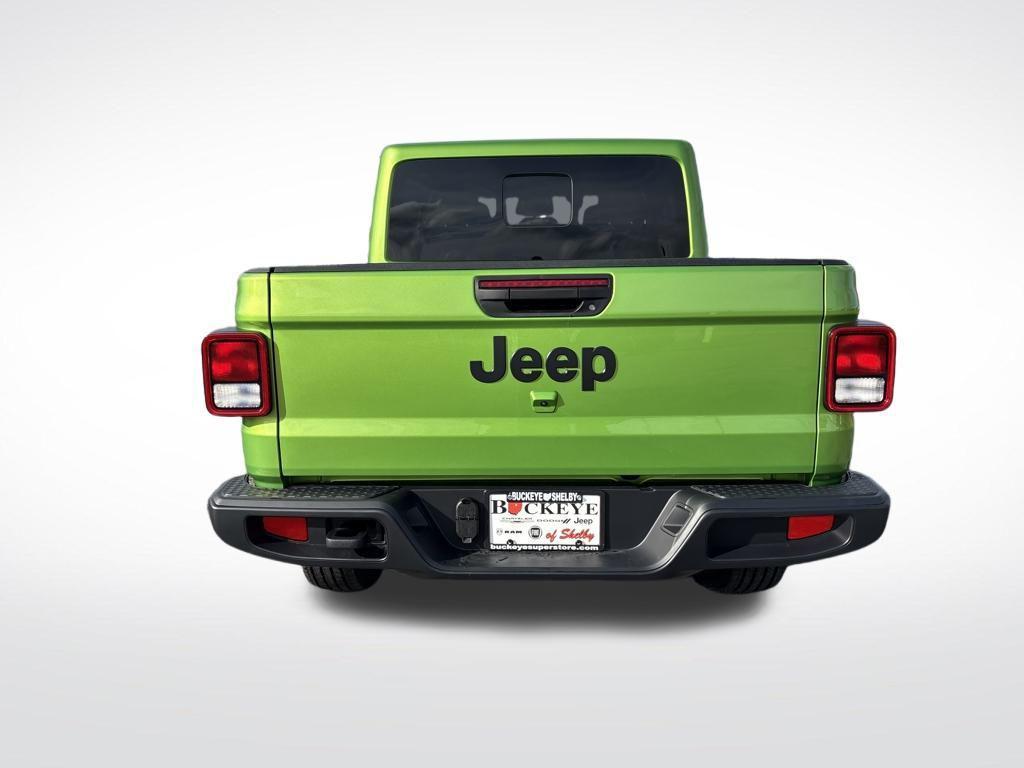 new 2026 Jeep Gladiator car, priced at $46,179