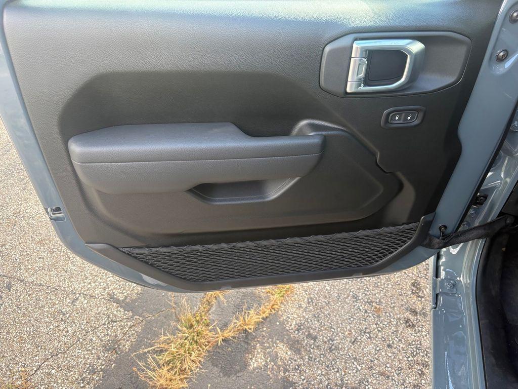 new 2026 Jeep Wrangler car, priced at $40,906