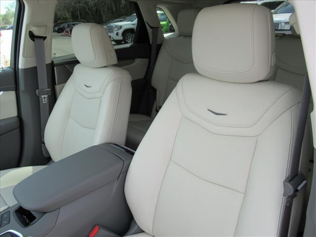 new 2026 Cadillac XT5 car, priced at $60,595