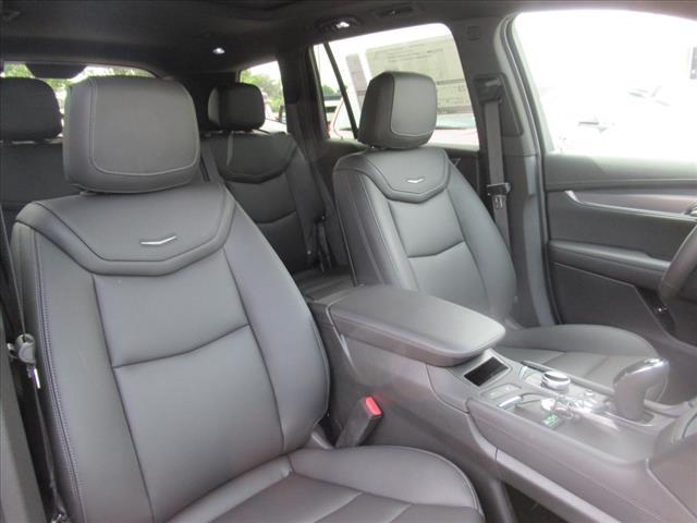 new 2025 Cadillac XT6 car, priced at $50,690