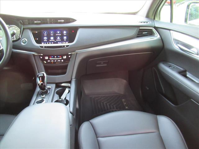 used 2022 Cadillac XT5 car, priced at $24,000