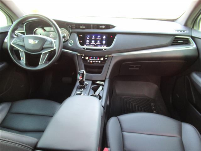 used 2022 Cadillac XT5 car, priced at $24,000