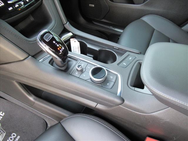 used 2022 Cadillac XT5 car, priced at $24,000