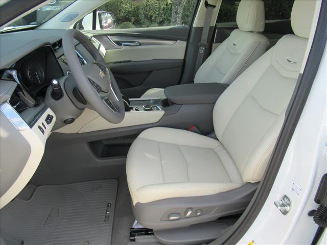 new 2026 Cadillac XT5 car, priced at $60,595