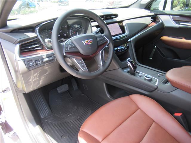 new 2026 Cadillac XT5 car, priced at $62,040