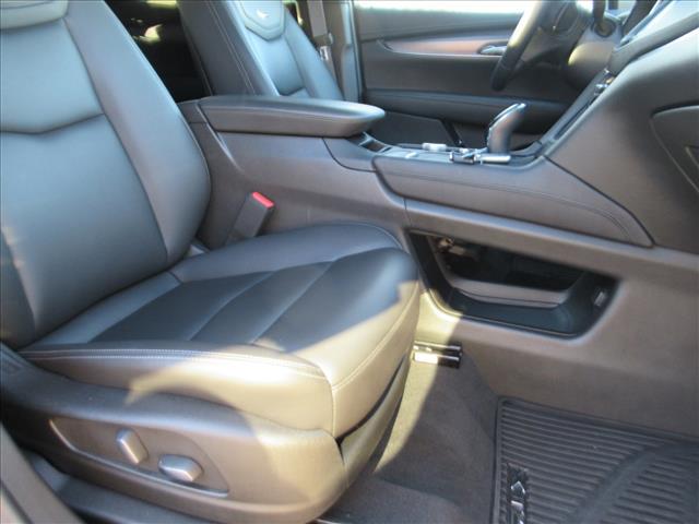 used 2022 Cadillac XT5 car, priced at $30,200