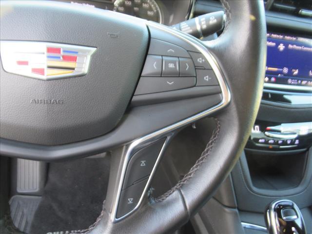 used 2022 Cadillac XT5 car, priced at $30,200