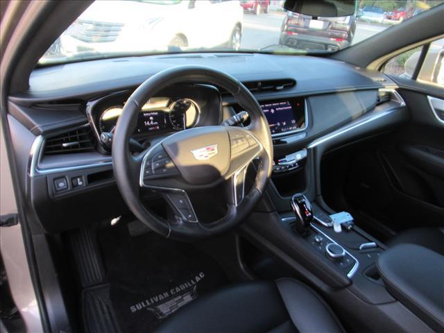 used 2022 Cadillac XT5 car, priced at $30,200