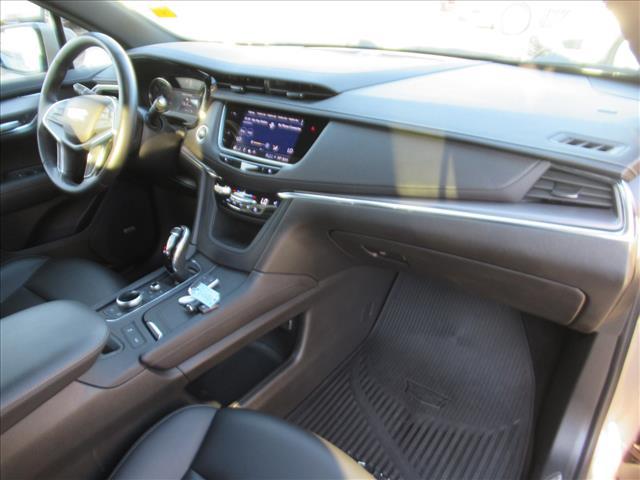 used 2022 Cadillac XT5 car, priced at $30,200