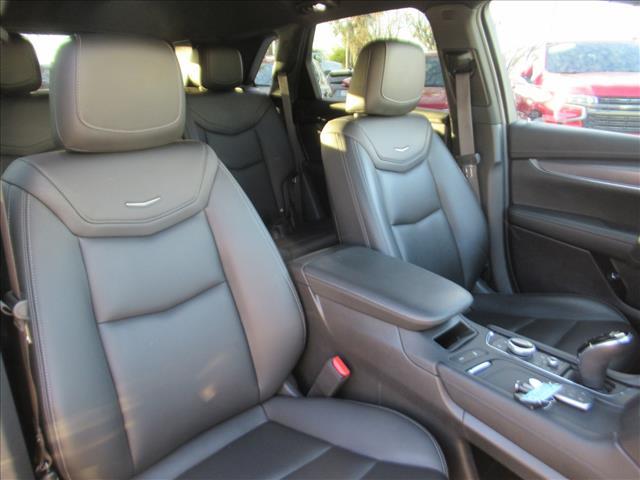 used 2022 Cadillac XT5 car, priced at $30,200