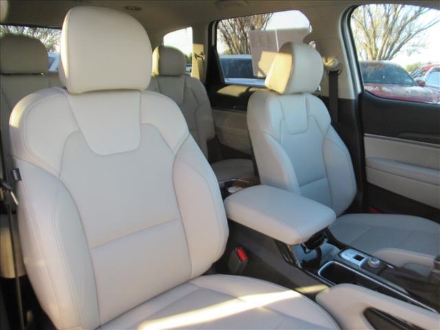 used 2024 Kia Telluride car, priced at $32,800