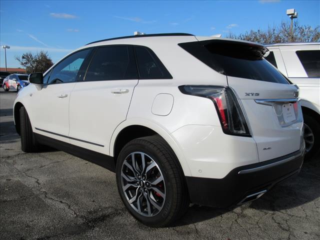 used 2025 Cadillac XT5 car, priced at $53,230