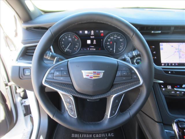 used 2025 Cadillac XT5 car, priced at $51,860