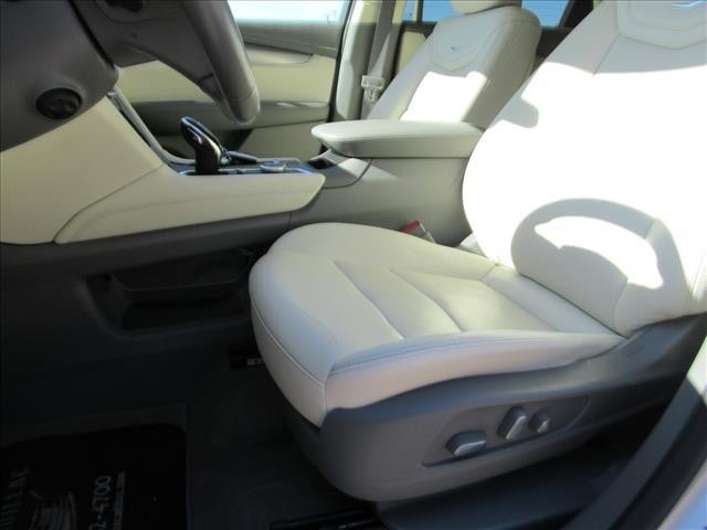 used 2020 Cadillac XT5 car, priced at $25,826