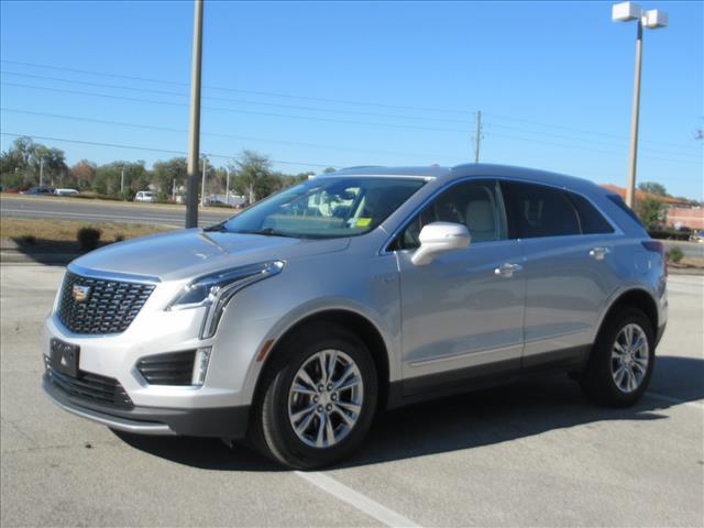 used 2020 Cadillac XT5 car, priced at $25,826