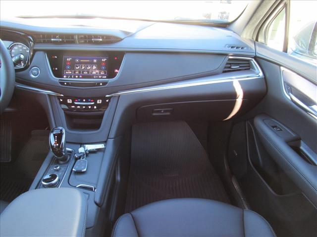 new 2025 Cadillac XT5 car, priced at $45,790