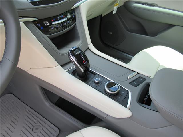new 2026 Cadillac XT5 car, priced at $58,420