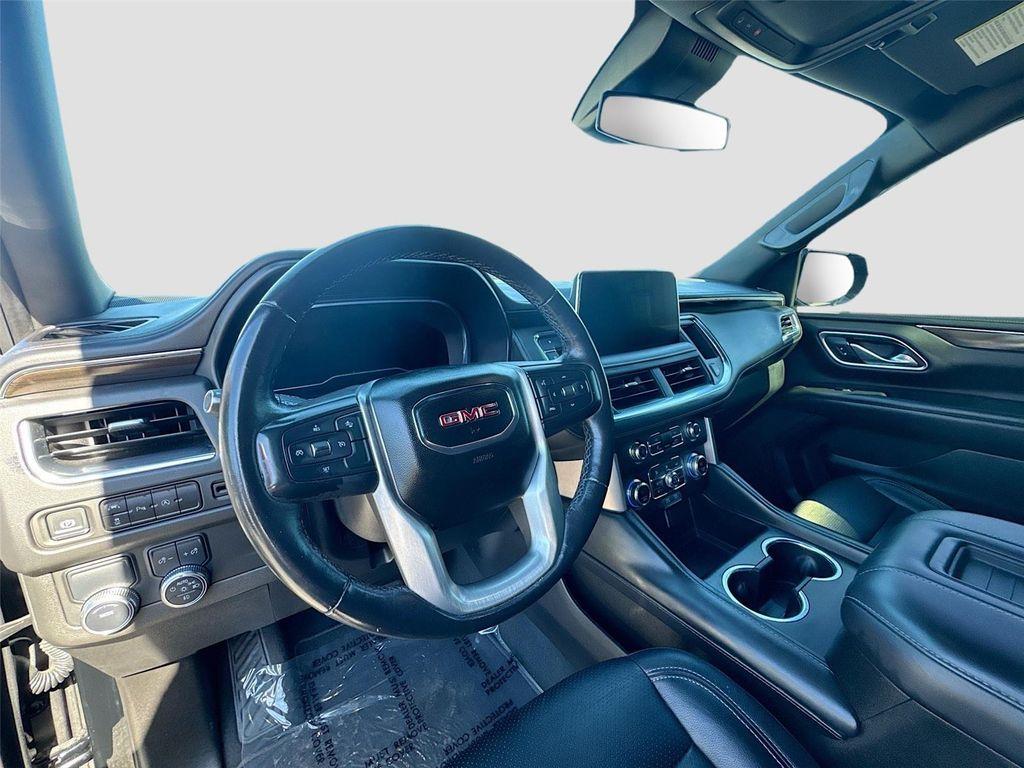 used 2023 GMC Yukon car, priced at $35,920