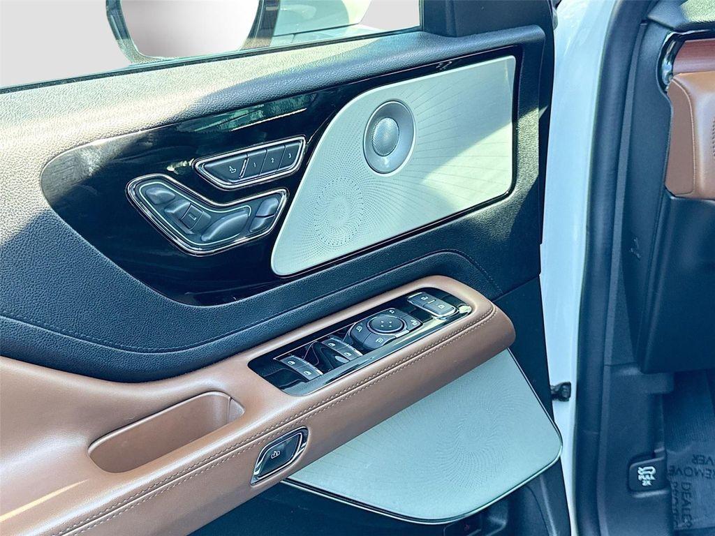 used 2022 Lincoln Aviator car, priced at $30,900