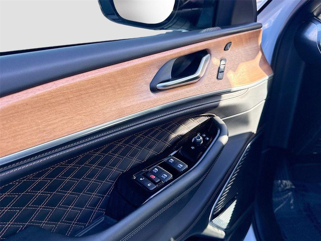 used 2022 Jeep Grand Cherokee 4xe car, priced at $34,700