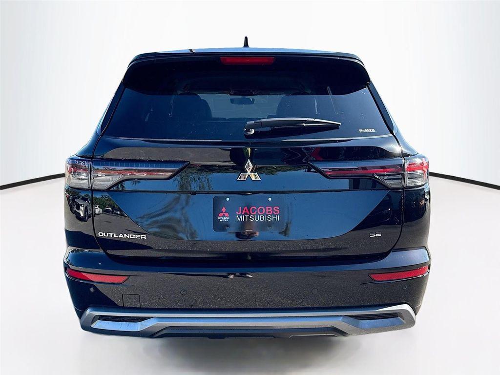 new 2025 Mitsubishi Outlander car, priced at $38,355