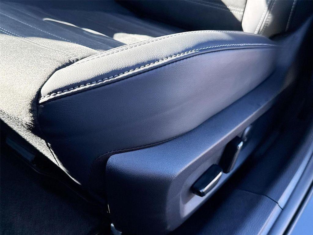 new 2025 Mitsubishi Outlander car, priced at $38,355