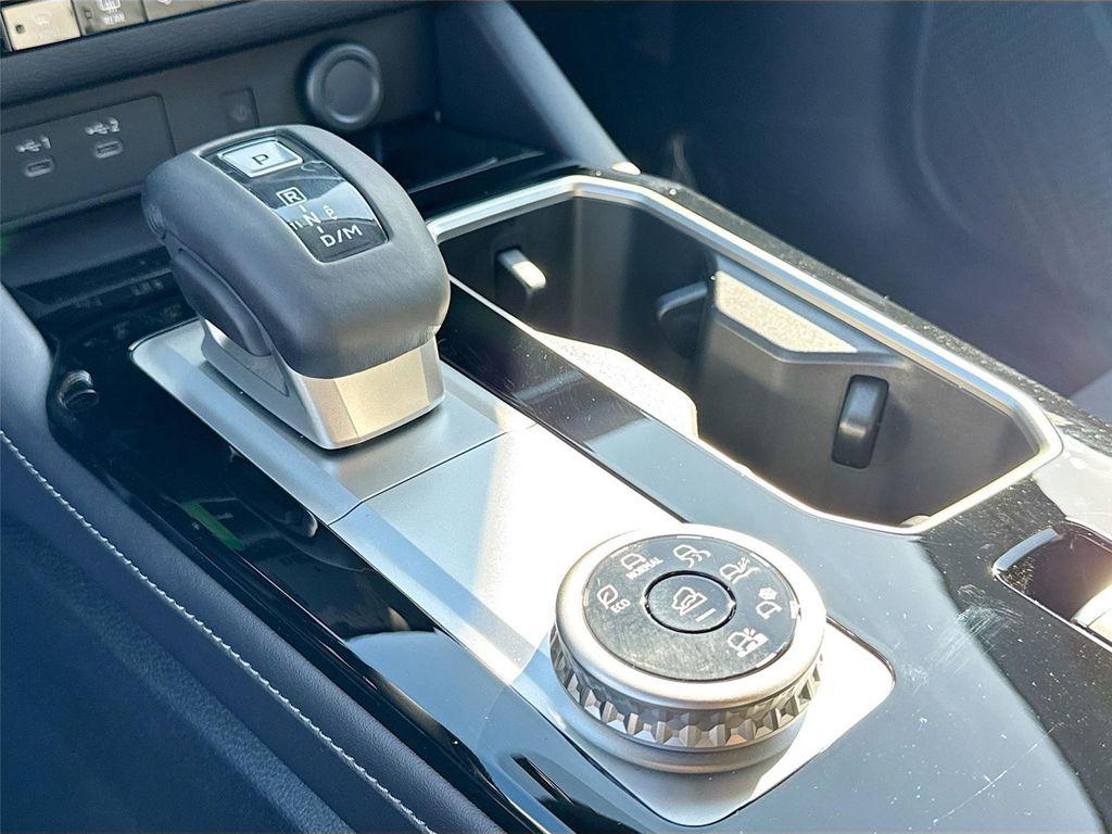 new 2025 Mitsubishi Outlander car, priced at $38,355