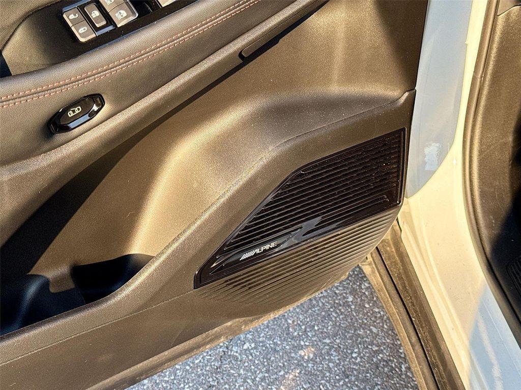 used 2025 Jeep Wagoneer S car, priced at $39,620