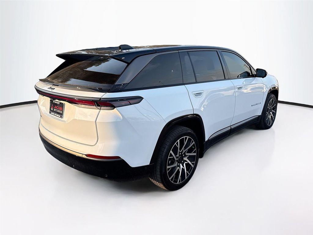 used 2025 Jeep Wagoneer S car, priced at $39,620