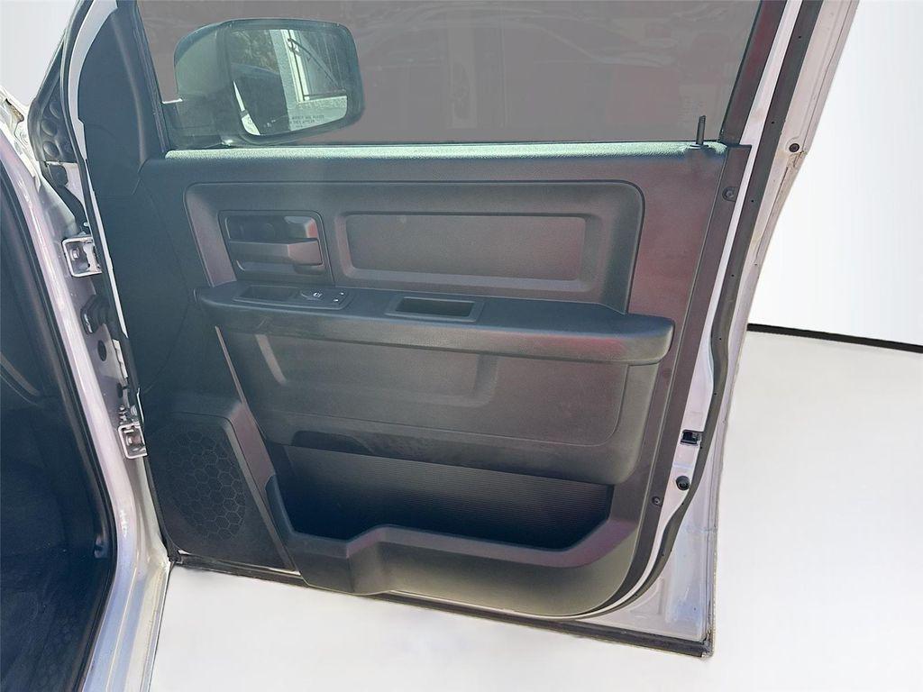 used 2019 Ram 1500 Classic car, priced at $17,800