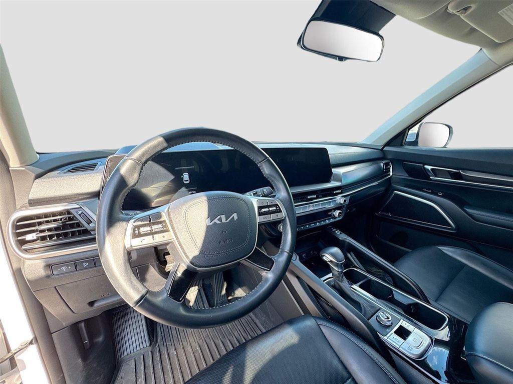 used 2024 Kia Telluride car, priced at $29,500