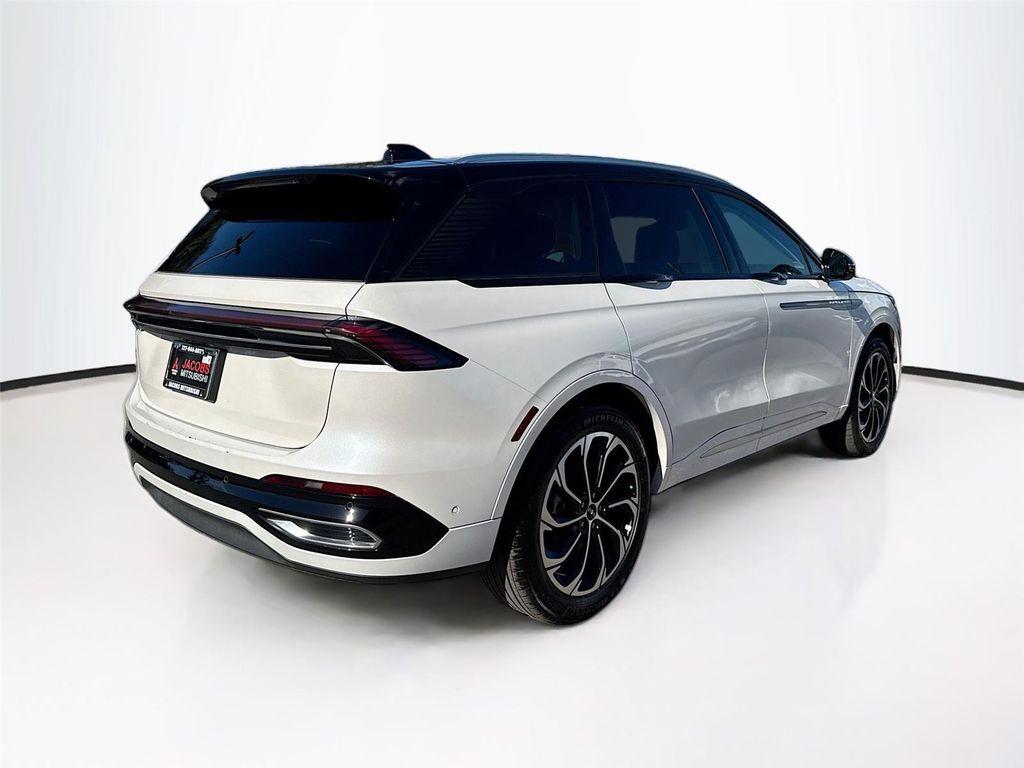 used 2024 Lincoln Nautilus car, priced at $42,970