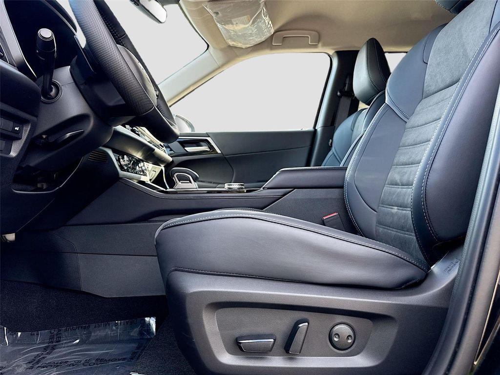 new 2026 Mitsubishi Outlander car, priced at $39,710