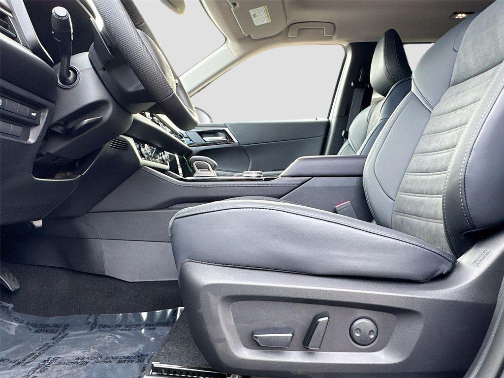 new 2026 Mitsubishi Outlander car, priced at $44,835