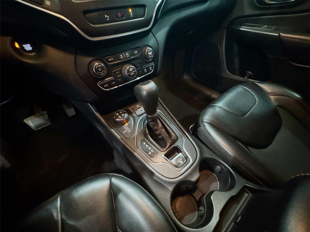 used 2021 Jeep Cherokee car, priced at $17,120