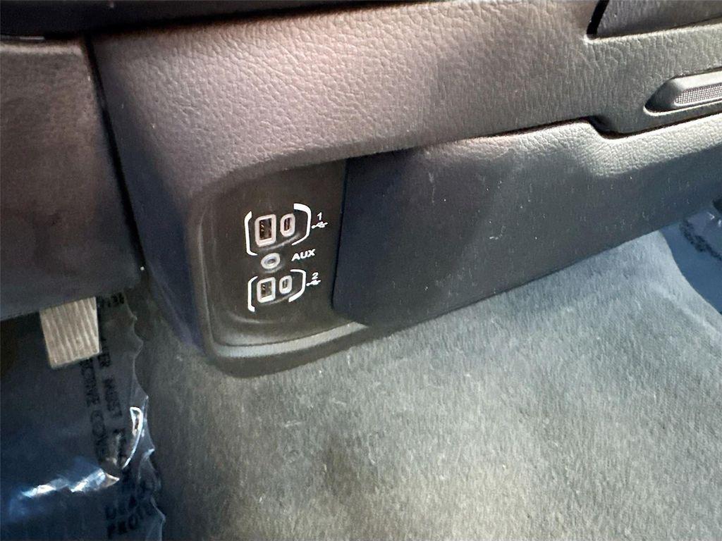 used 2022 Ram 1500 car, priced at $33,400