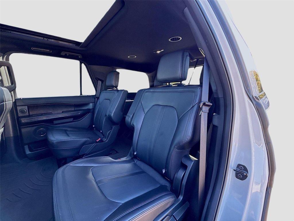 used 2021 Ford Expedition car, priced at $31,990