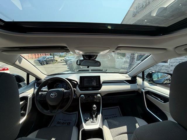 used 2022 Toyota RAV4 Hybrid car, priced at $25,917