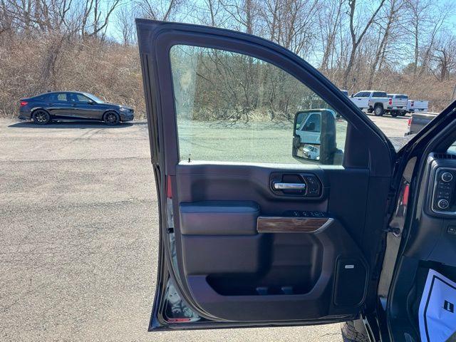 used 2022 Chevrolet Silverado 2500 car, priced at $55,999