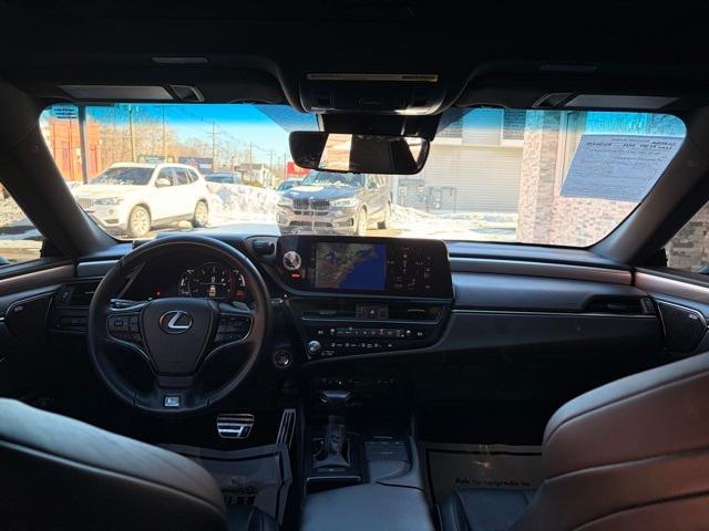 used 2022 Lexus ES 350 car, priced at $31,889