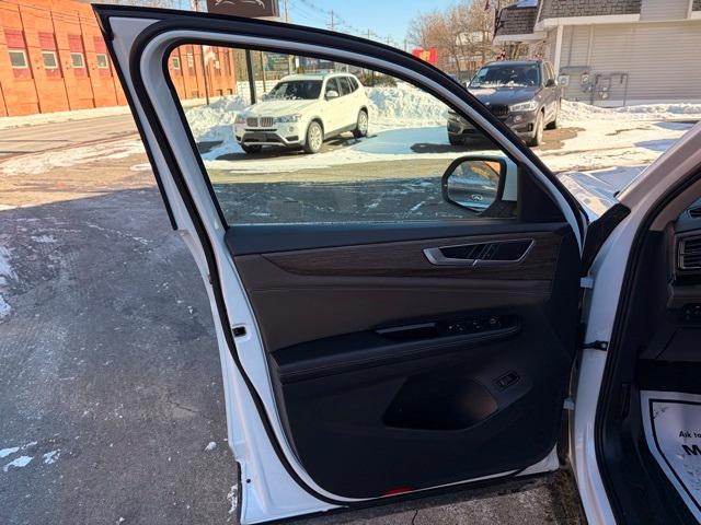 used 2024 Volkswagen Atlas car, priced at $32,689