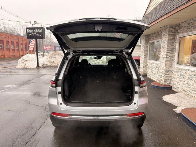 used 2022 Jeep Grand Cherokee car, priced at $22,999