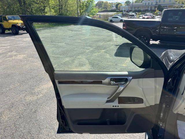 used 2018 Lexus GX 460 car, priced at $30,307