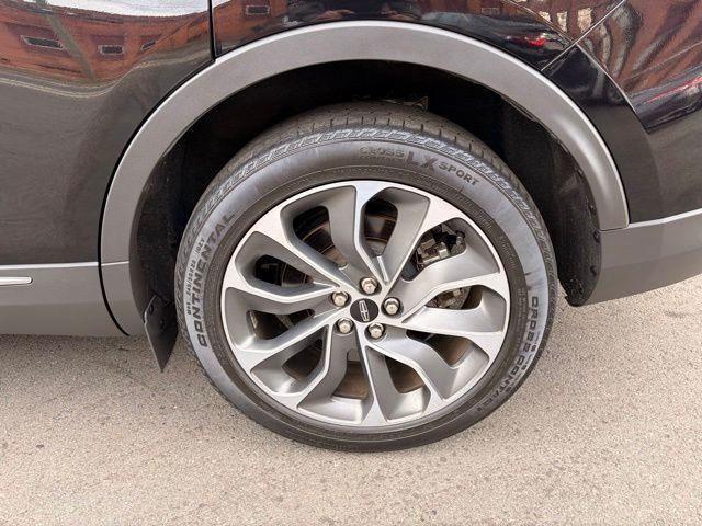 used 2021 Lincoln Nautilus car, priced at $26,499